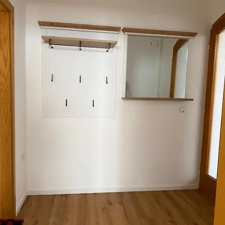 Rebennest In Historischen Gebaeude Aus 1840 Apartament