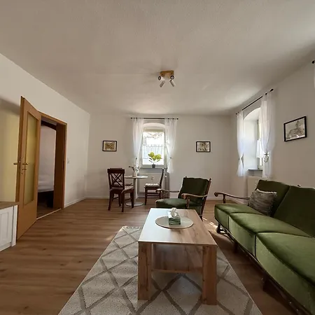 Apartament Rebennest In Historischen Gebaeude Aus 1840 *